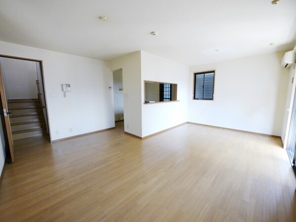 蓮見貸家10号棟の物件内観写真